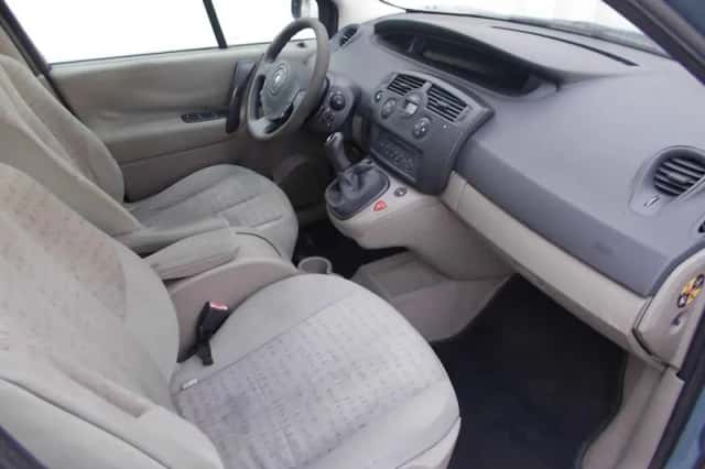 Renault Scénic (2006) thumbnail 4