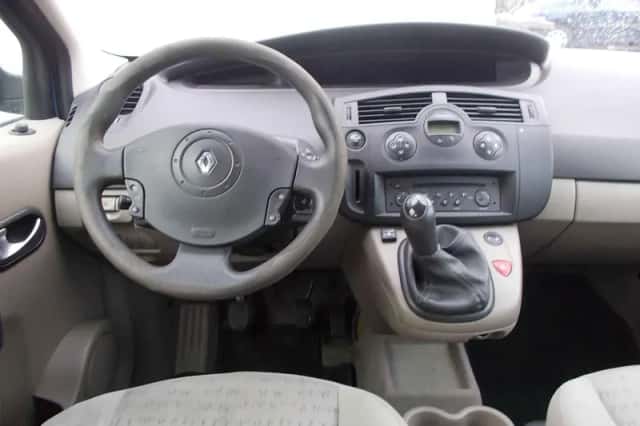 Renault Scénic (2006) thumbnail 5