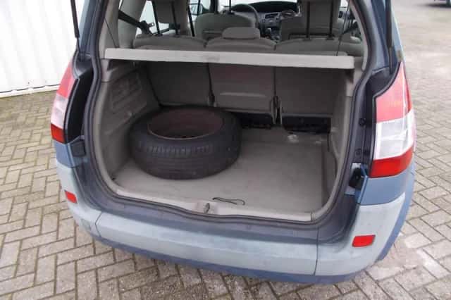 Renault Scénic (2006) thumbnail 6