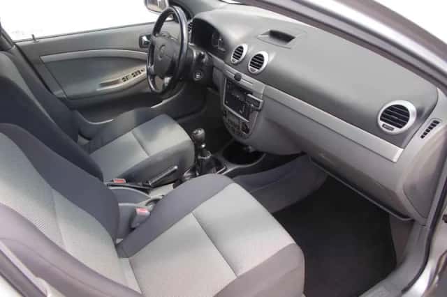 Chevrolet Nubira (2006) thumbnail 4