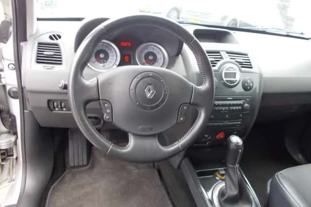 Renault Mégane (2005) thumbnail 5