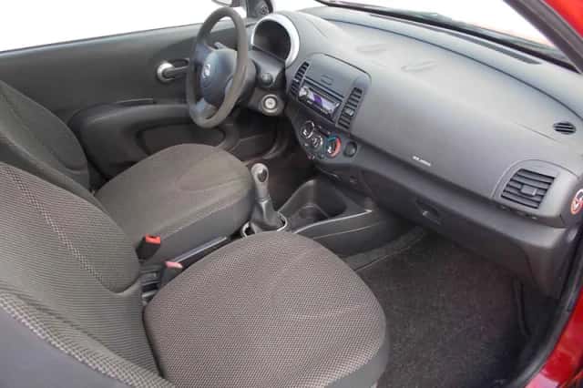 Nissan Micra (2009) thumbnail 4