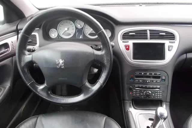 Peugeot 607 (2006) thumbnail 5