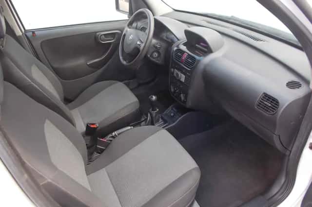 Opel Combo (2008) thumbnail 4