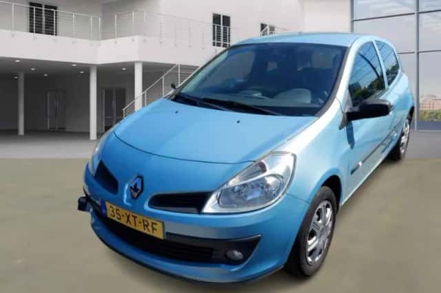 Renault Clio (2007) thumbnail 1