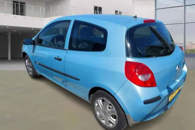 Renault Clio (2007) thumbnail 2