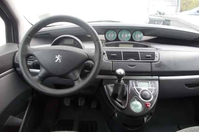 Peugeot 807 (2005) thumbnail 5