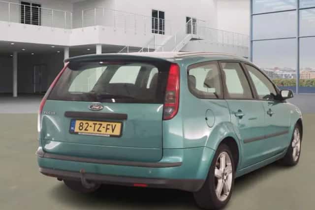 Ford Focus (2007) thumbnail 3