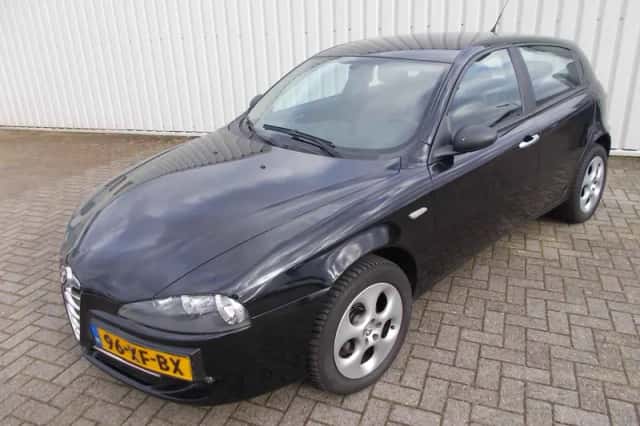 Alfa Romeo 147 (2007) thumbnail 1