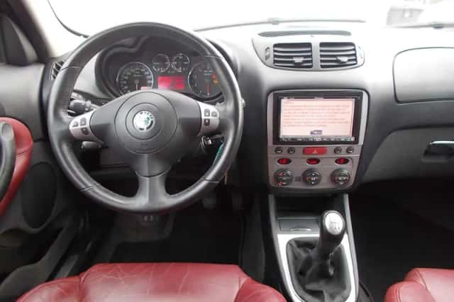 Alfa Romeo 147 (2007) thumbnail 5