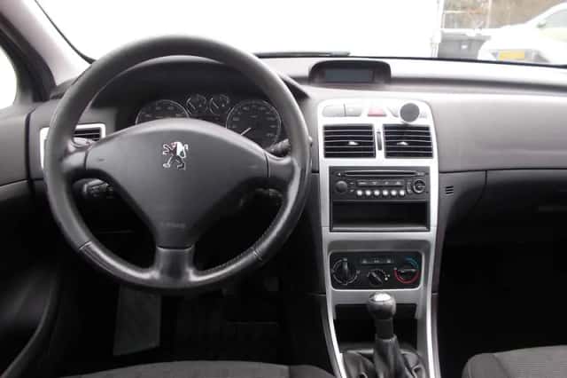 Peugeot 307 (2007) thumbnail 5