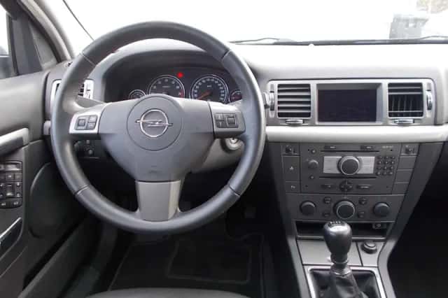 Opel Signum (2007) thumbnail 5