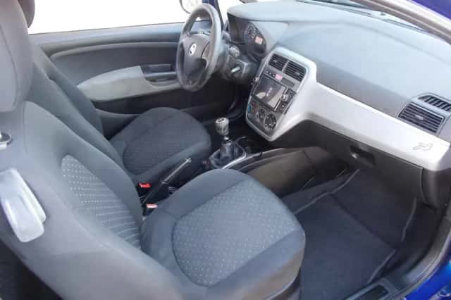 Fiat Grande Punto (2006) thumbnail 4