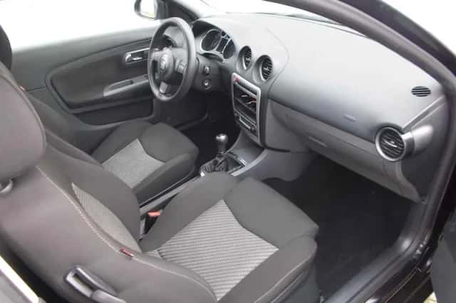 SEAT Ibiza (2008) thumbnail 4