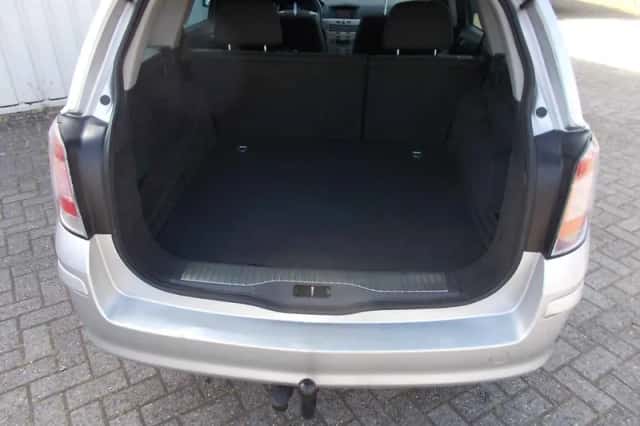 Opel Astra (2008) thumbnail 6