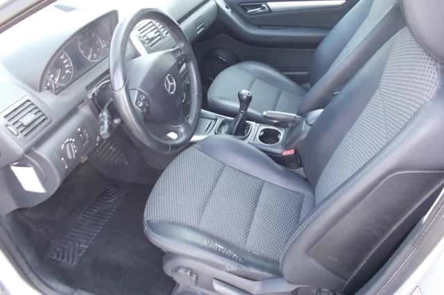 Mercedes-Benz A-Klasse (2010) thumbnail 3