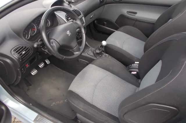 Peugeot 206 (2005) thumbnail 5