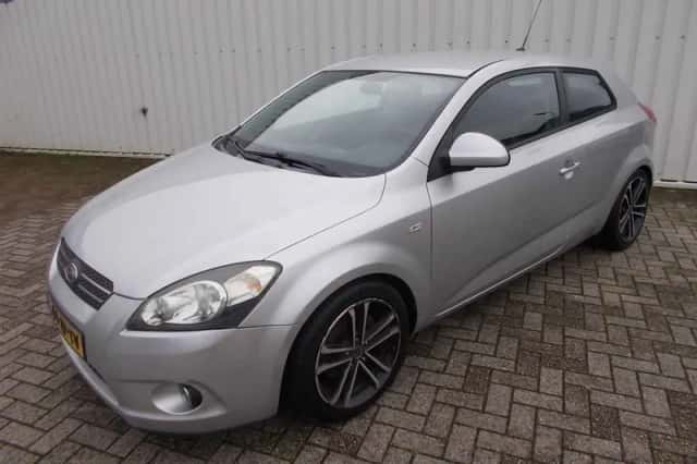 Kia ProCeed (2008) thumbnail 1