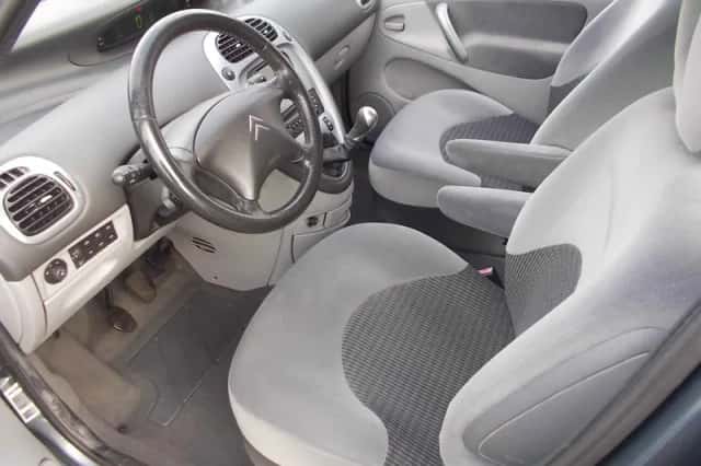 Citroën Xsara Picasso (2007) thumbnail 3