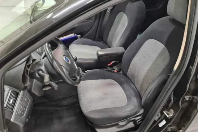 Fiat Grande Punto (2007) thumbnail 5