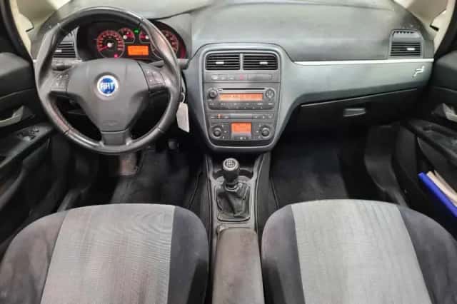 Fiat Grande Punto (2007) thumbnail 6