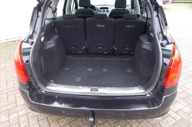 Peugeot 308 (2009) thumbnail 6