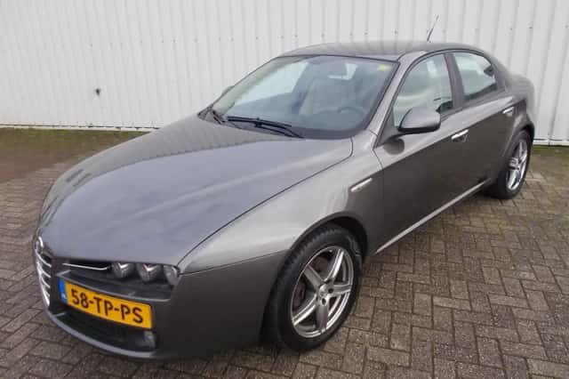 Alfa Romeo 159 (2007) thumbnail 1