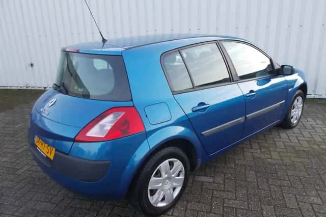 Renault Mégane (2004) thumbnail 2