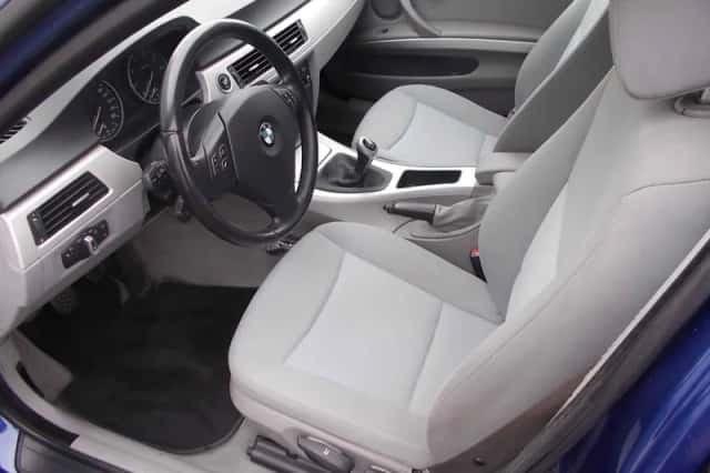 BMW 3-Serie (2009) thumbnail 3