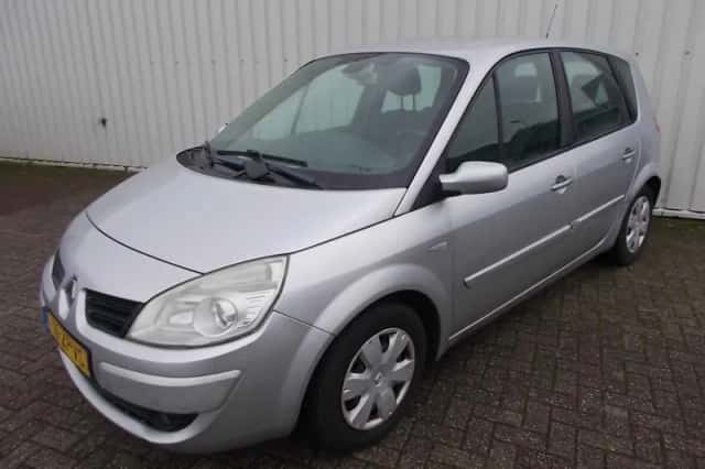 Renault Scénic (2008) thumbnail 1