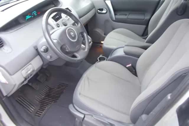 Renault Scénic (2008) thumbnail 3