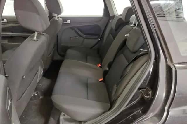 Ford Focus (2008) thumbnail 5