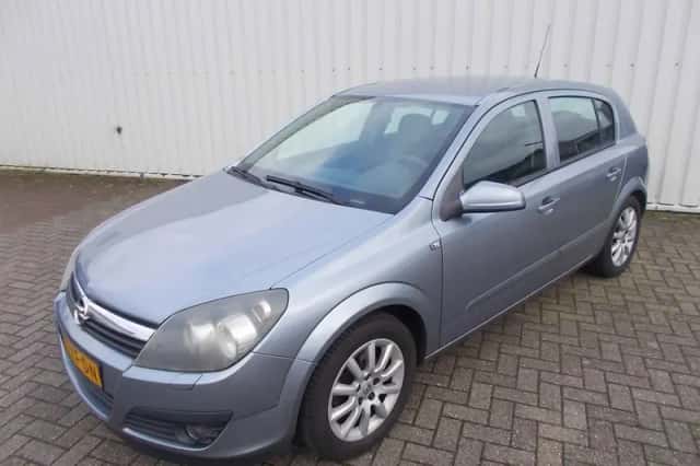 Opel Astra (2007) thumbnail 1