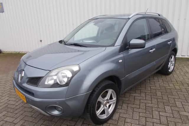 Renault Koleos (2008) thumbnail 1