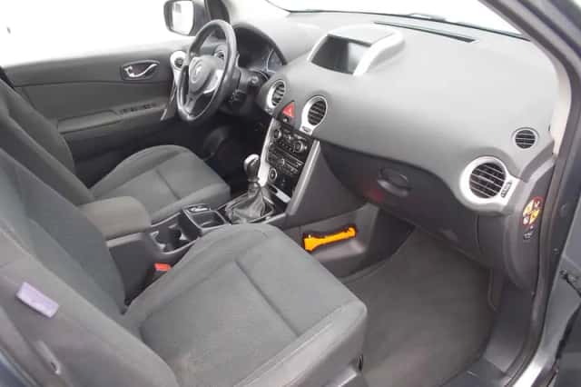 Renault Koleos (2008) thumbnail 4