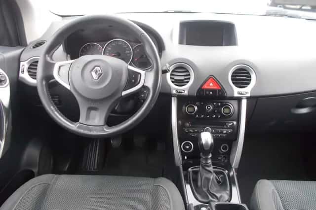 Renault Koleos (2008) thumbnail 5