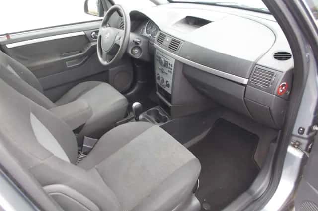 Opel Meriva (2004) thumbnail 4