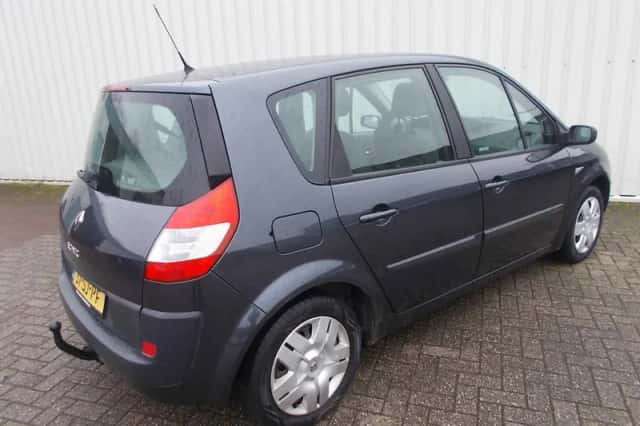 Renault Scénic (2006) thumbnail 2