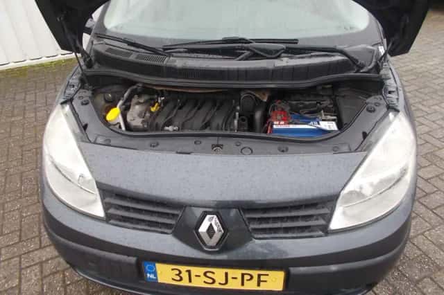 Renault Scénic (2006) thumbnail 6