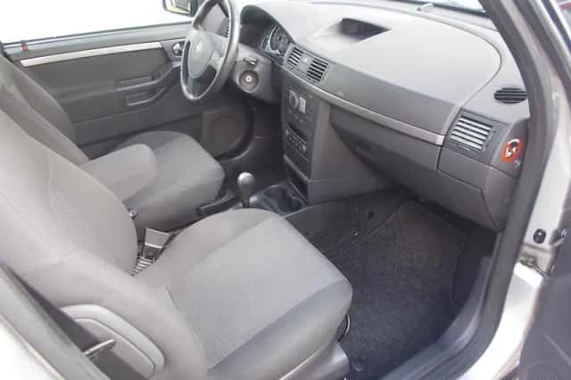 Opel Meriva (2008) thumbnail 4