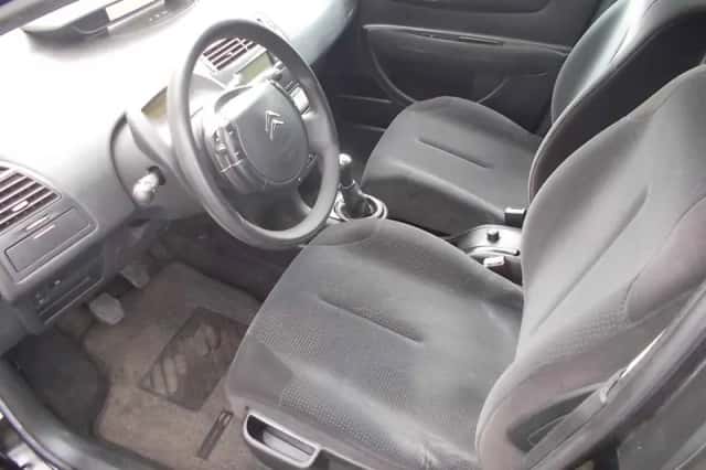 Citroën C4 (2008) thumbnail 3