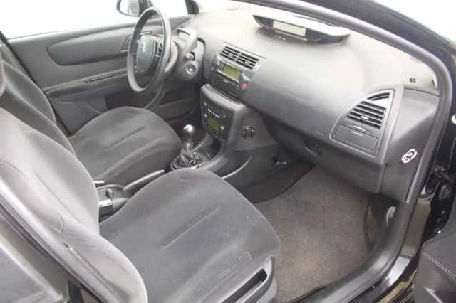 Citroën C4 (2008) thumbnail 4