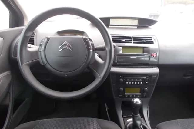 Citroën C4 (2008) thumbnail 5