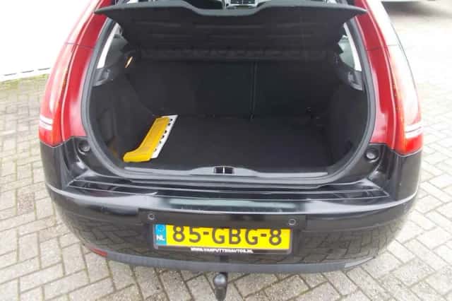Citroën C4 (2008) thumbnail 6