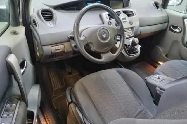 Renault Scénic (2007) thumbnail 4