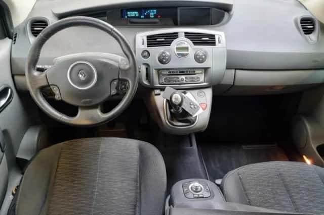 Renault Scénic (2007) thumbnail 5