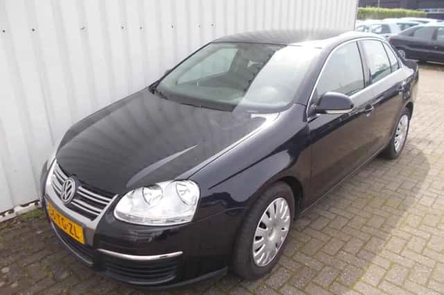 Volkswagen Jetta (2006) thumbnail 1
