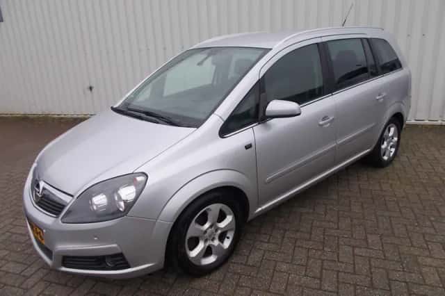 Opel Zafira (2008) thumbnail 1