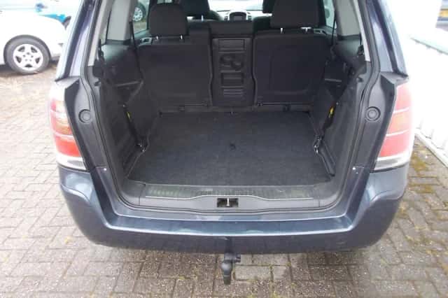 Opel Zafira (2007) thumbnail 6