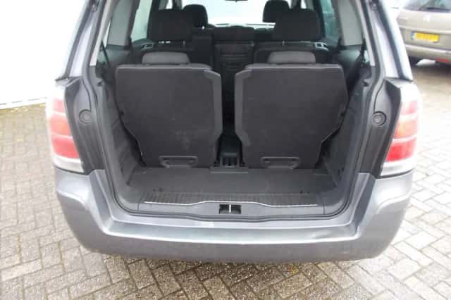Opel Zafira (2006) thumbnail 6
